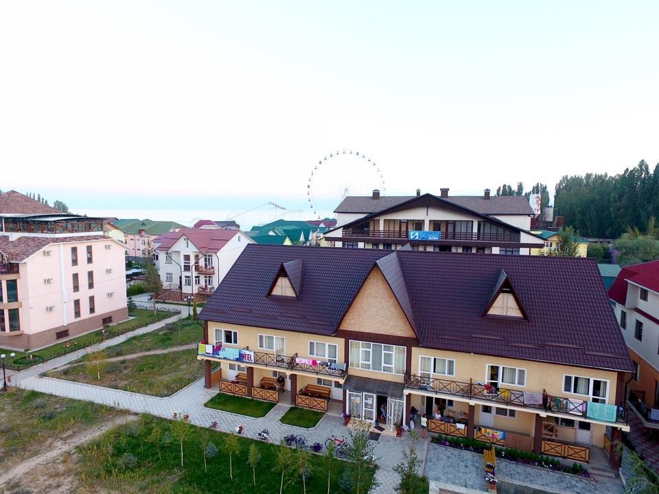 Evropa Hotel Bosteri Exterior photo